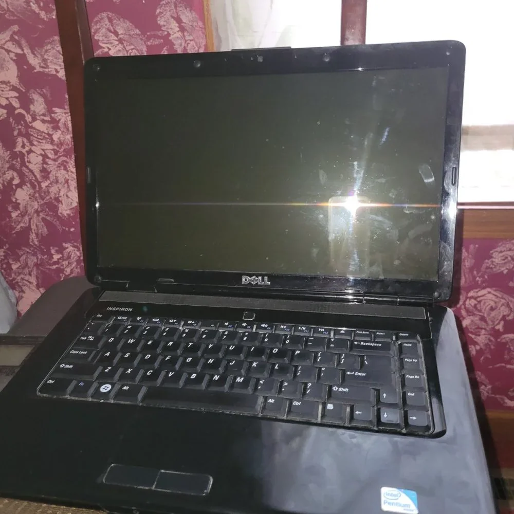 Dell Inspiron 1545 Laptop